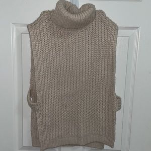 Beige Forever 21 Sleeveless Sweater Size S